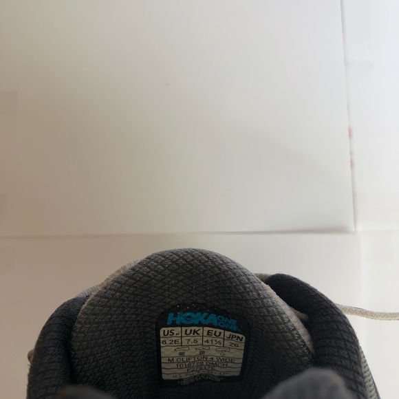 Hoka One One Clifton 4 Running Shoes - Picture 2 of 8